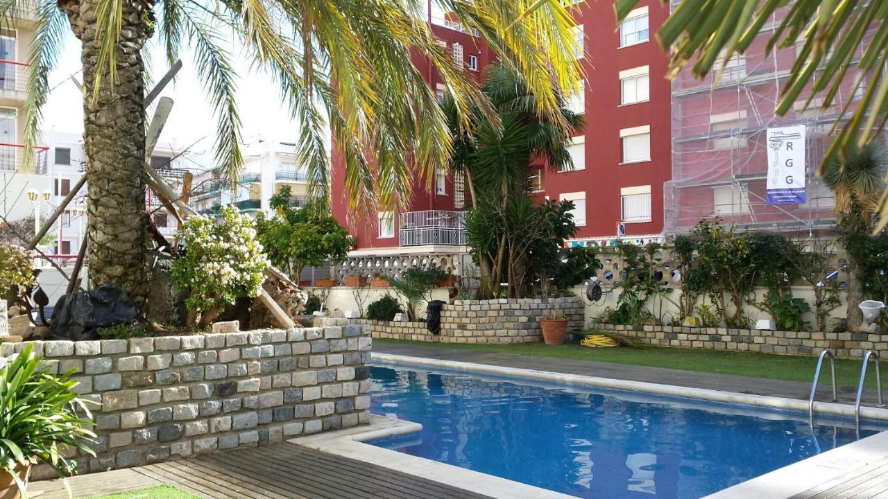 Apartaments Mar Blau Calella Zewnętrze zdjęcie